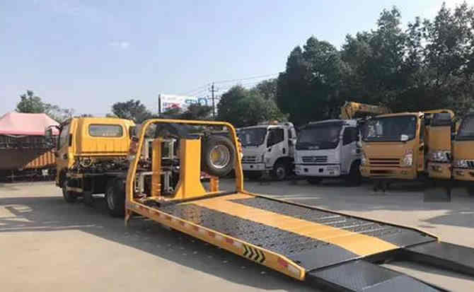 兴宁区汽车中途维修案例